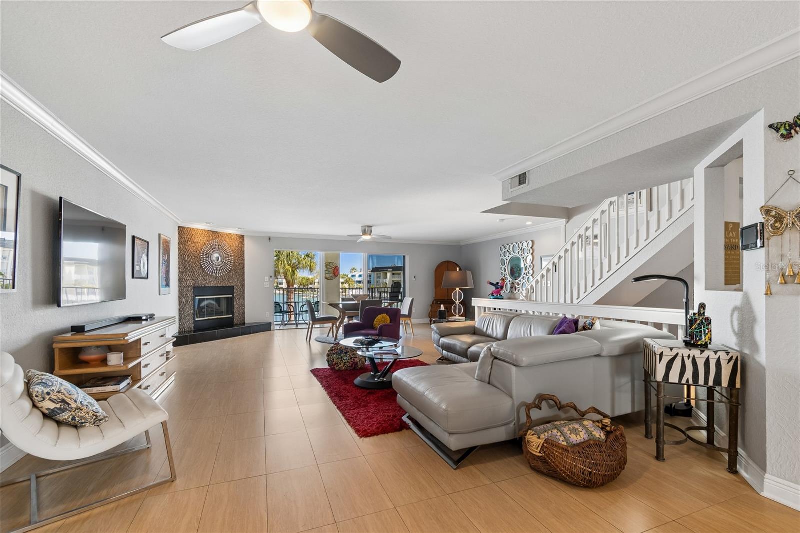 ISLAND TWNHMS TREASURE ISLAND - Residential