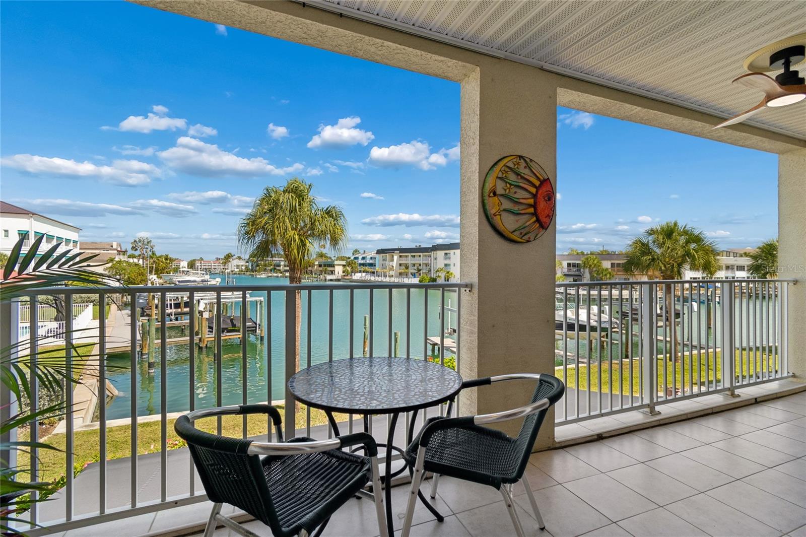 ISLAND TWNHMS TREASURE ISLAND - Residential