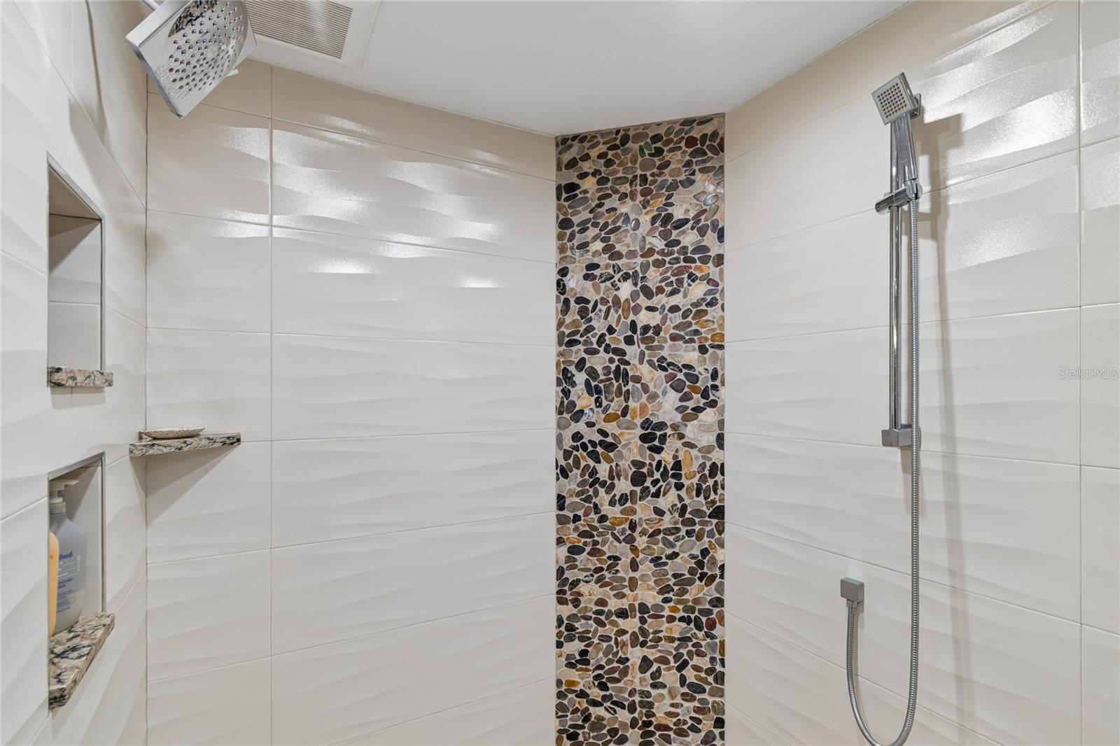 ISLAND TWNHMS TREASURE ISLAND - Residential