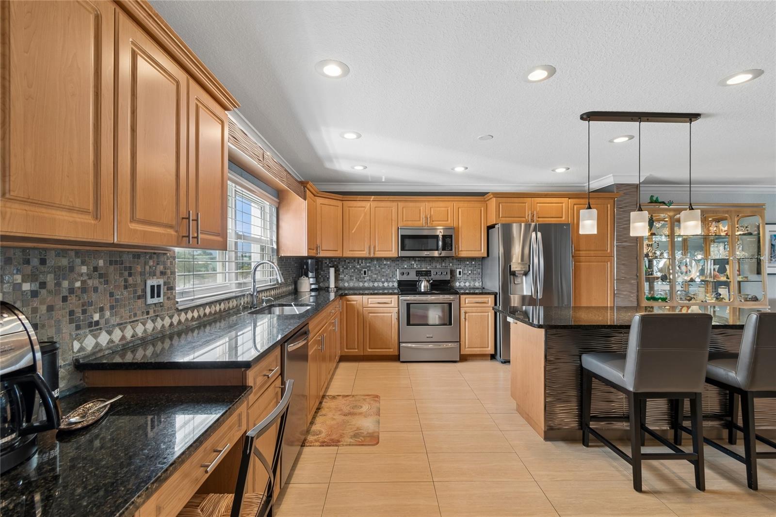 ISLAND TWNHMS TREASURE ISLAND - Residential