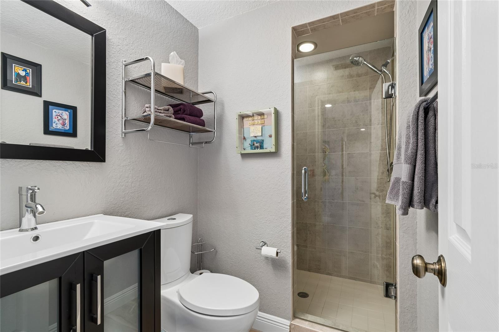 ISLAND TWNHMS TREASURE ISLAND - Residential