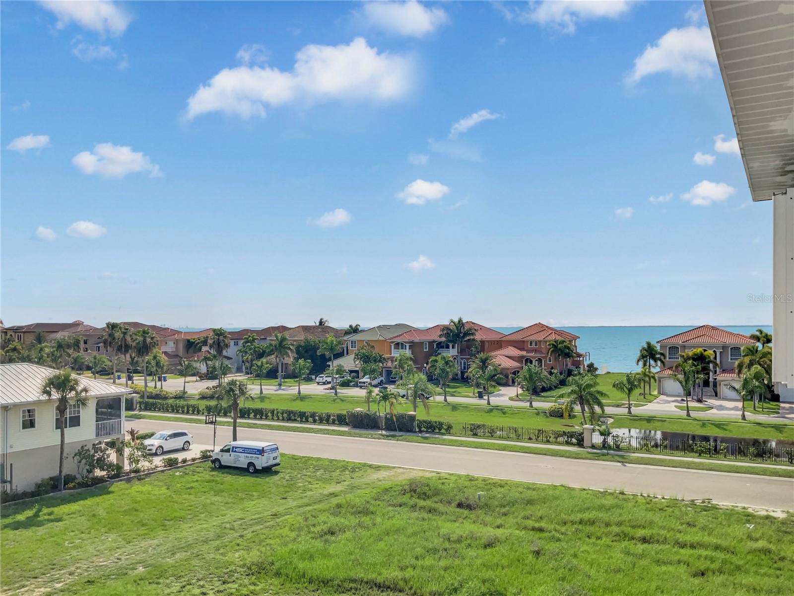 APOLLO KEY VILLAGE - Residential