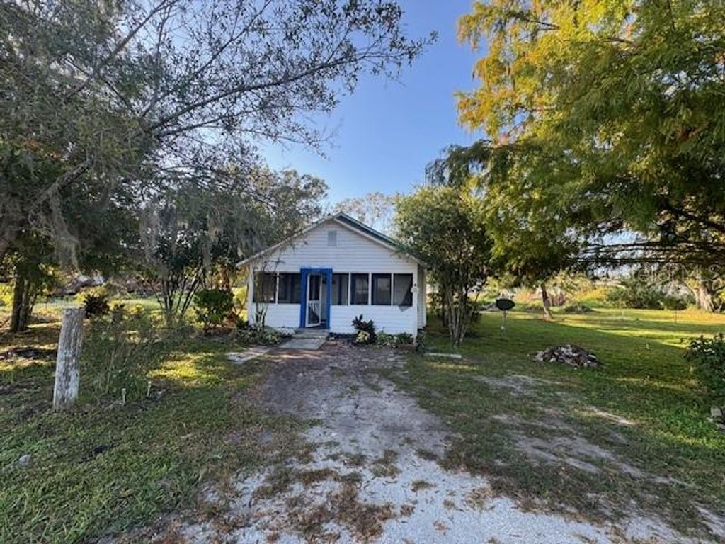 Photo of 4415 SW Welles Avenue, Arcadia, FL 34266 (MLS # C7517691)