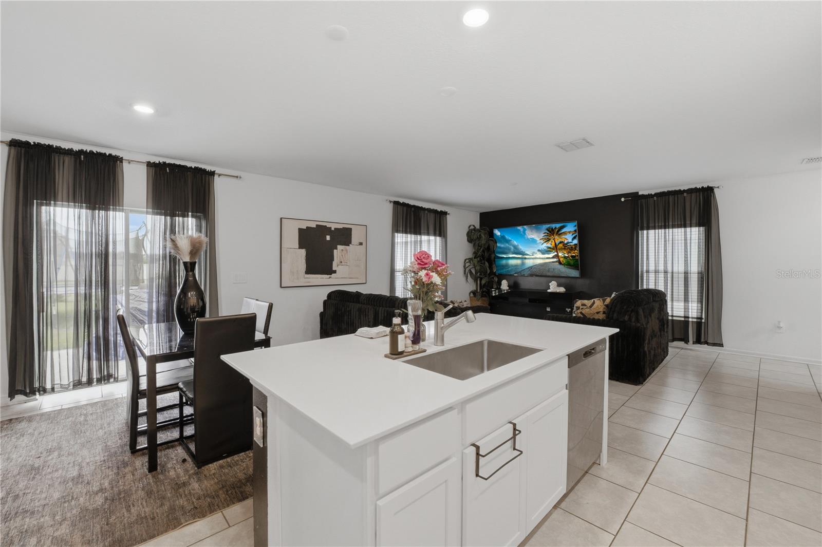 RANCHES/LK MCLEOD I - Residential