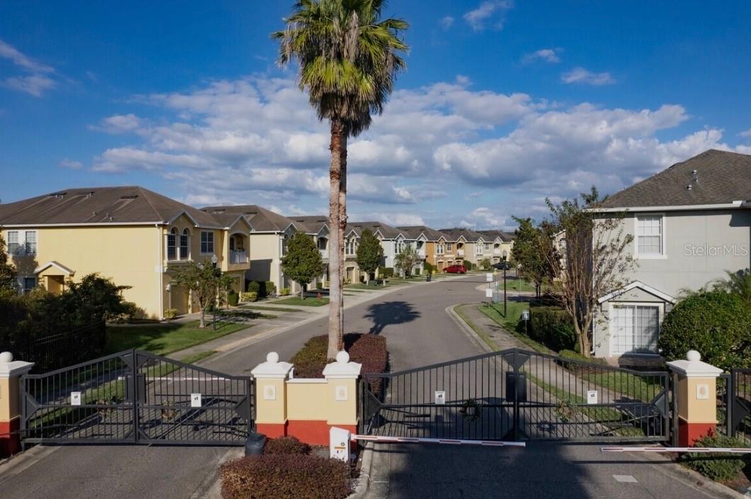 EAGLE PALM PH II - Residential Lease