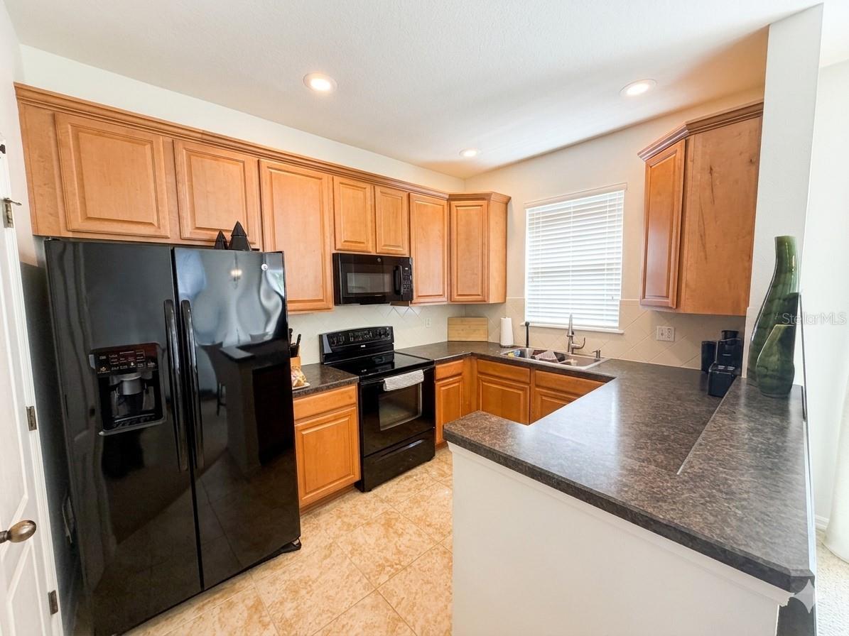 EAGLE PALM PH II - Residential Lease