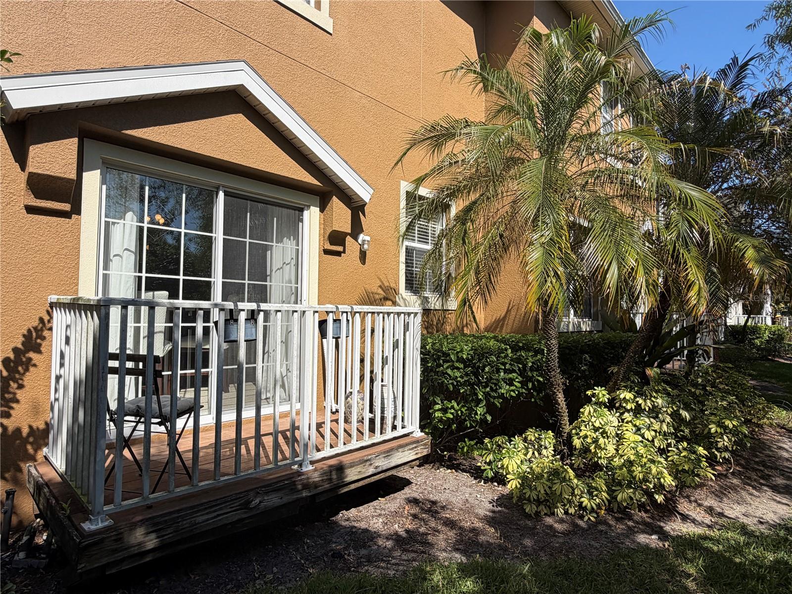 EAGLE PALM PH II - Residential Lease