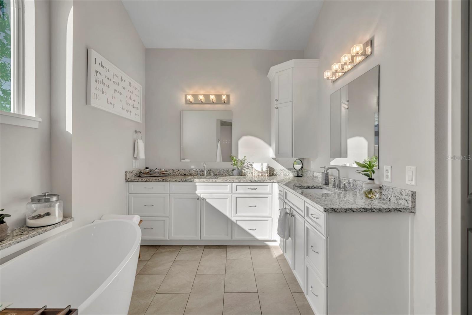 SABAL POINT SABAL VIEW AT - Residential