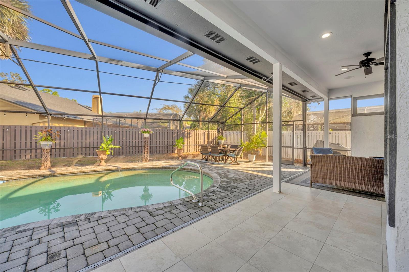 SABAL POINT SABAL VIEW AT - Residential