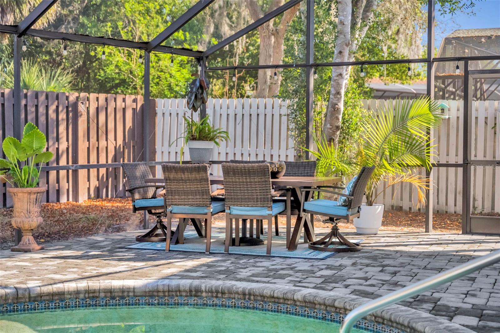 SABAL POINT SABAL VIEW AT - Residential