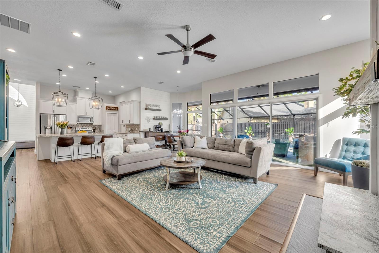 SABAL POINT SABAL VIEW AT - Residential