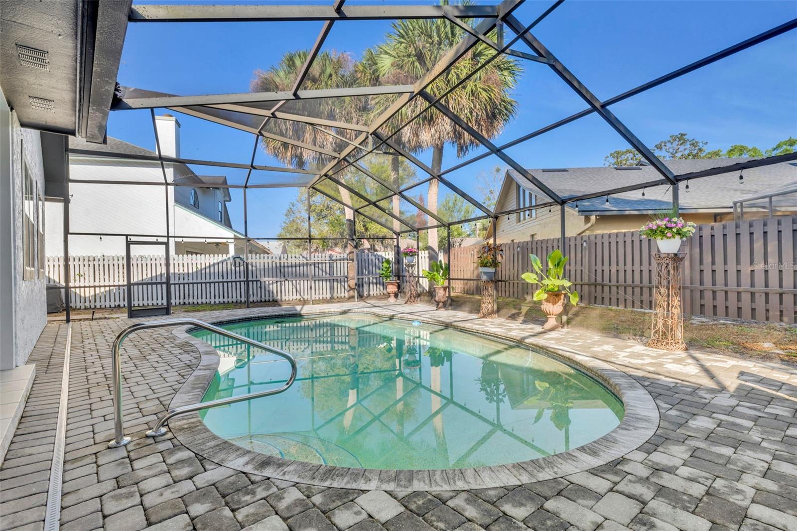 SABAL POINT SABAL VIEW AT - Residential