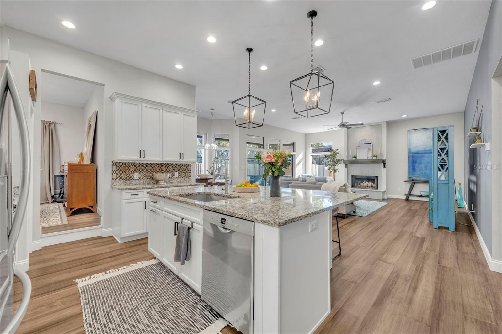 SABAL POINT SABAL VIEW AT - Residential