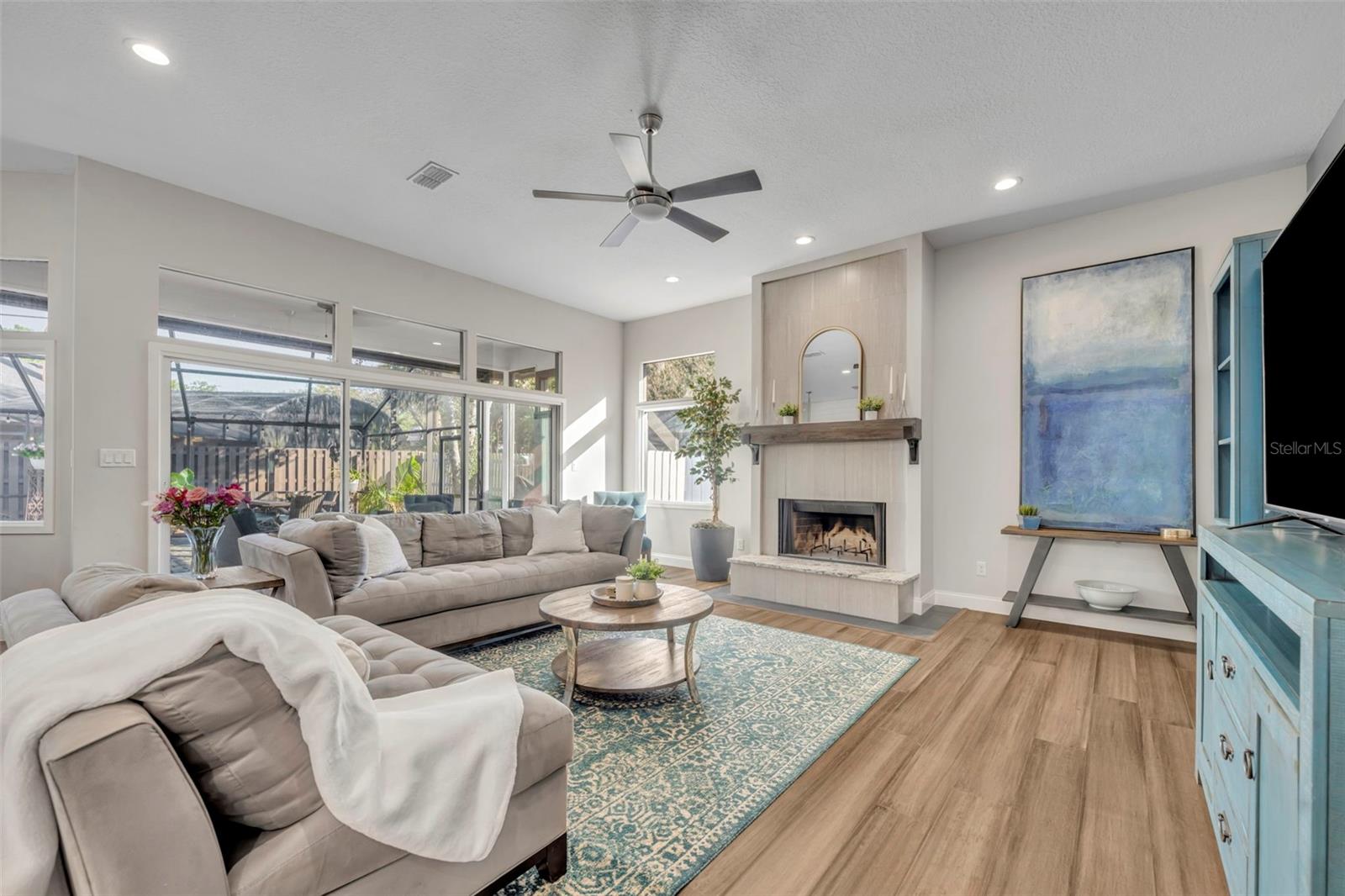 SABAL POINT SABAL VIEW AT - Residential