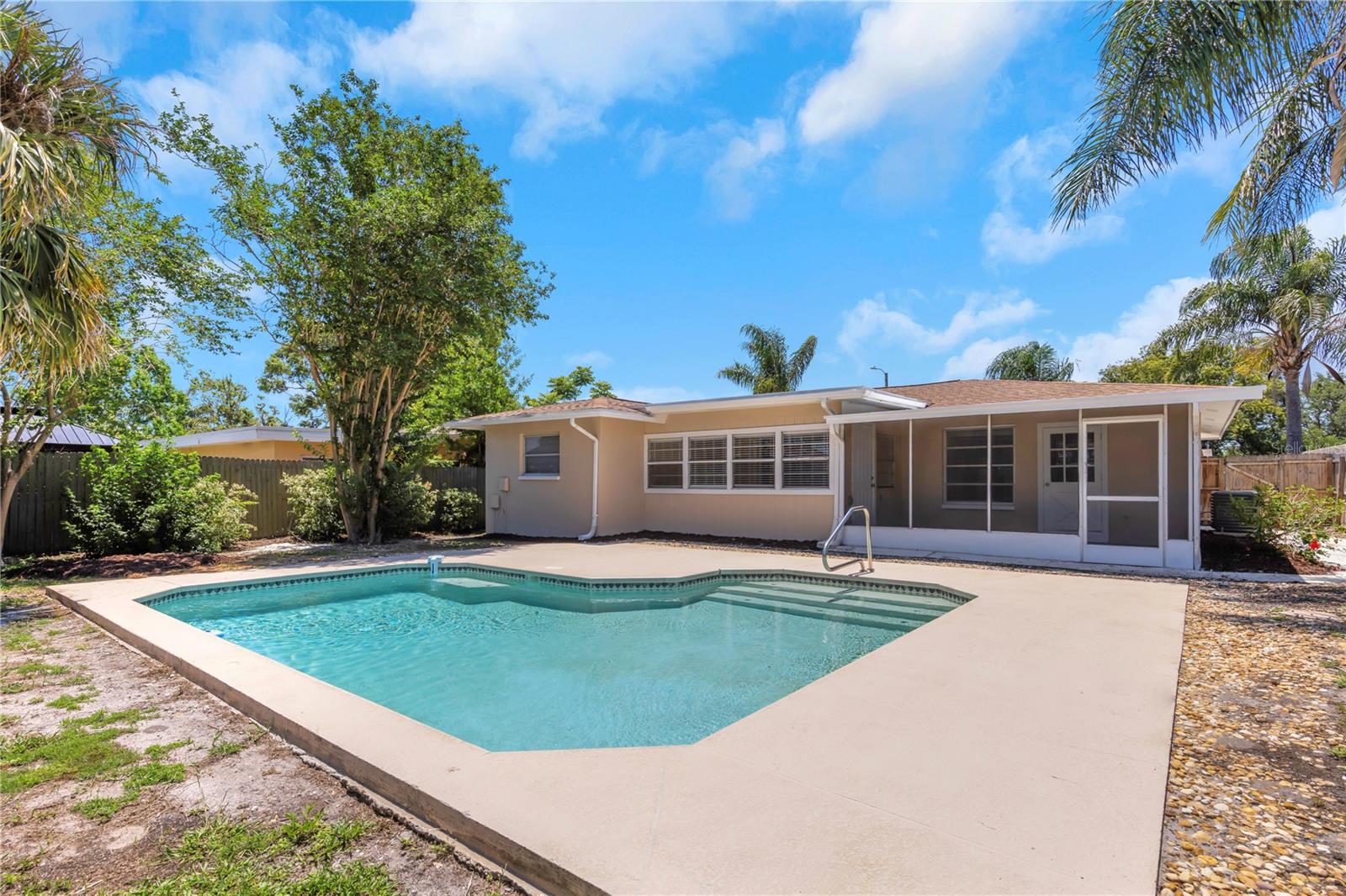 204 COVE COURT