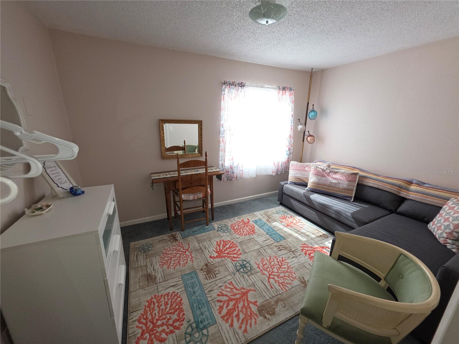 HILLANDALE - Residential