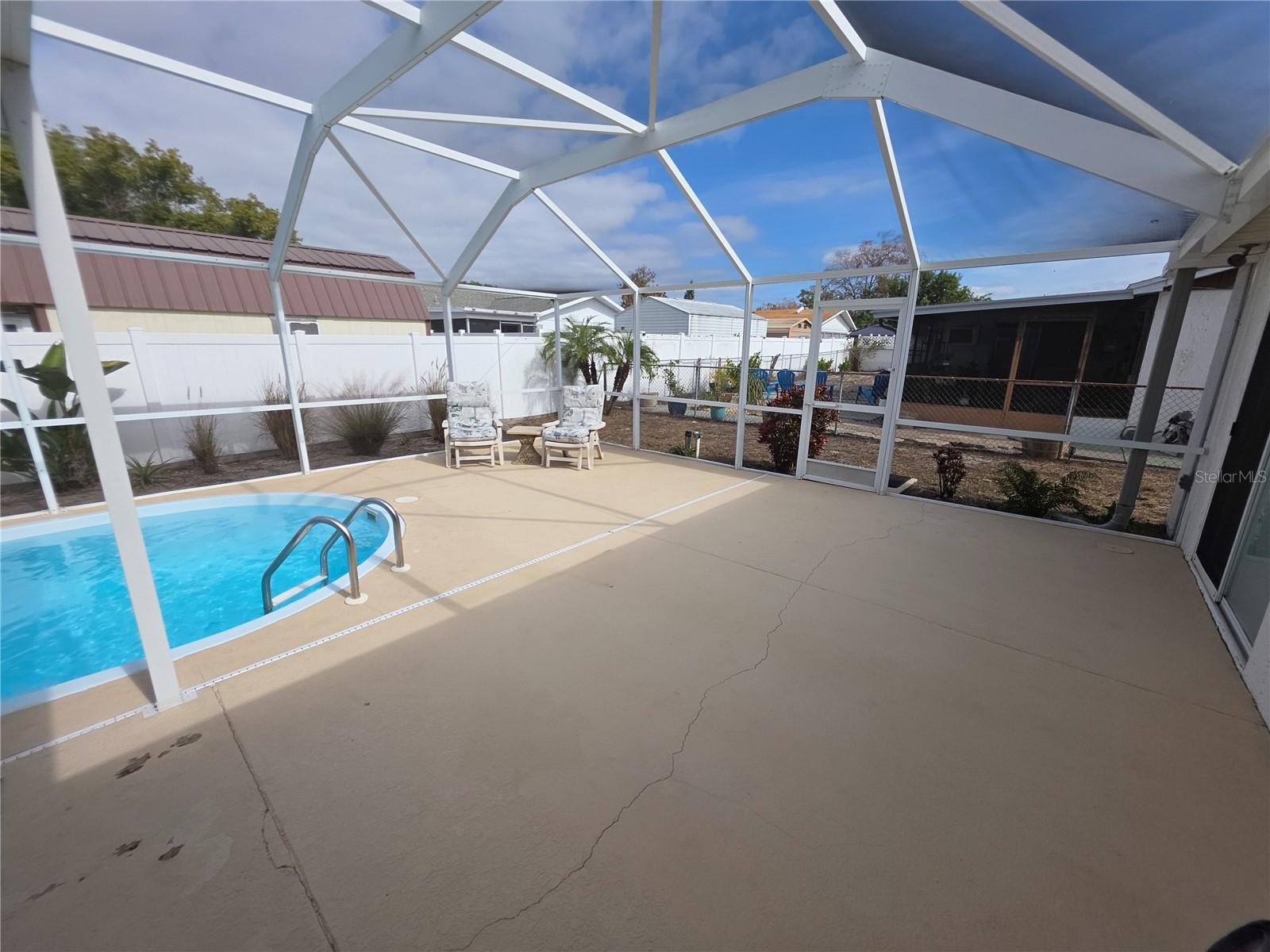 HILLANDALE - Residential