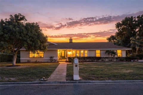 Photo of 13205 Maria Avenue, Clermont, FL 34711 (MLS # G5119434)