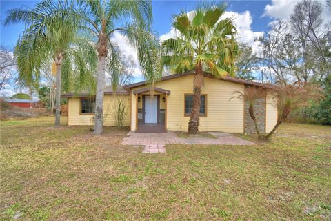 Photo of 3715 Old Dixie Highway, Auburndale, FL 33823 (MLS # L4959559)