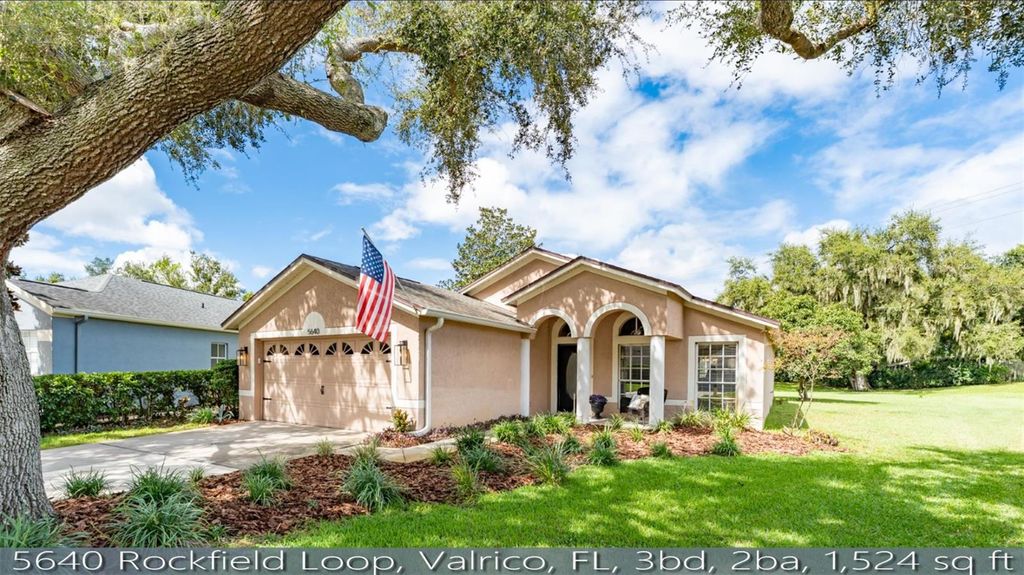 Photo of 5640 Rockfield Loop, Valrico, FL 33596 (MLS # TB8435799)