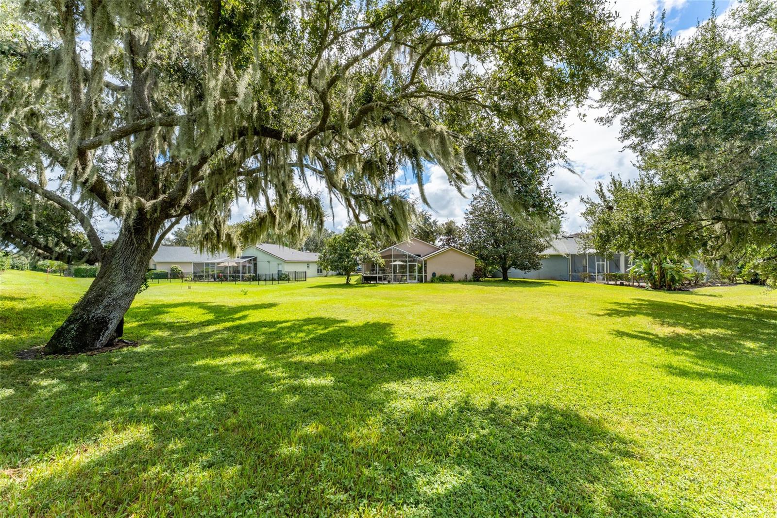 RIVER HILLS COUNTRY CLUB PARCE - Residential