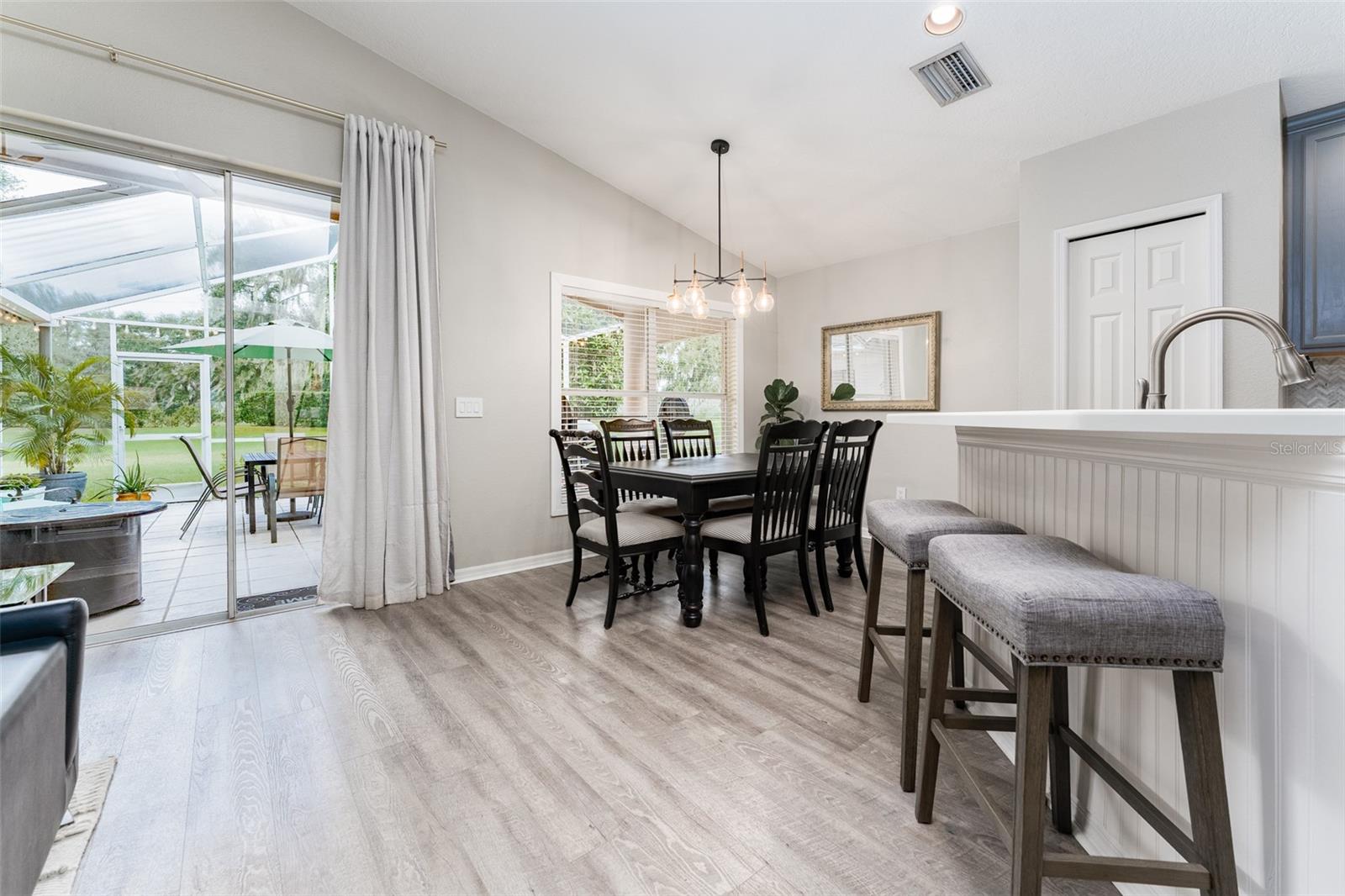 RIVER HILLS COUNTRY CLUB PARCE - Residential