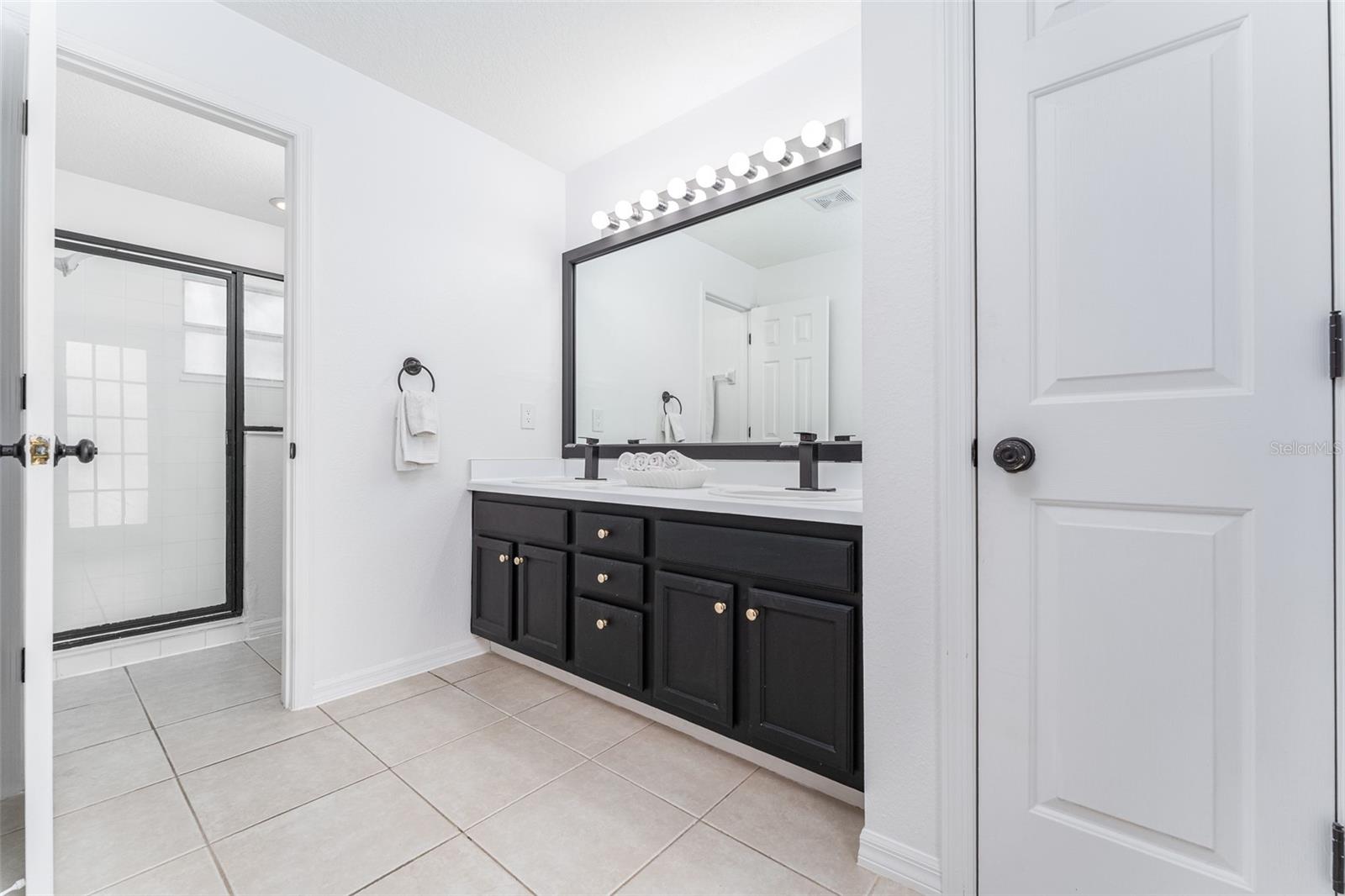 RIVER HILLS COUNTRY CLUB PARCE - Residential