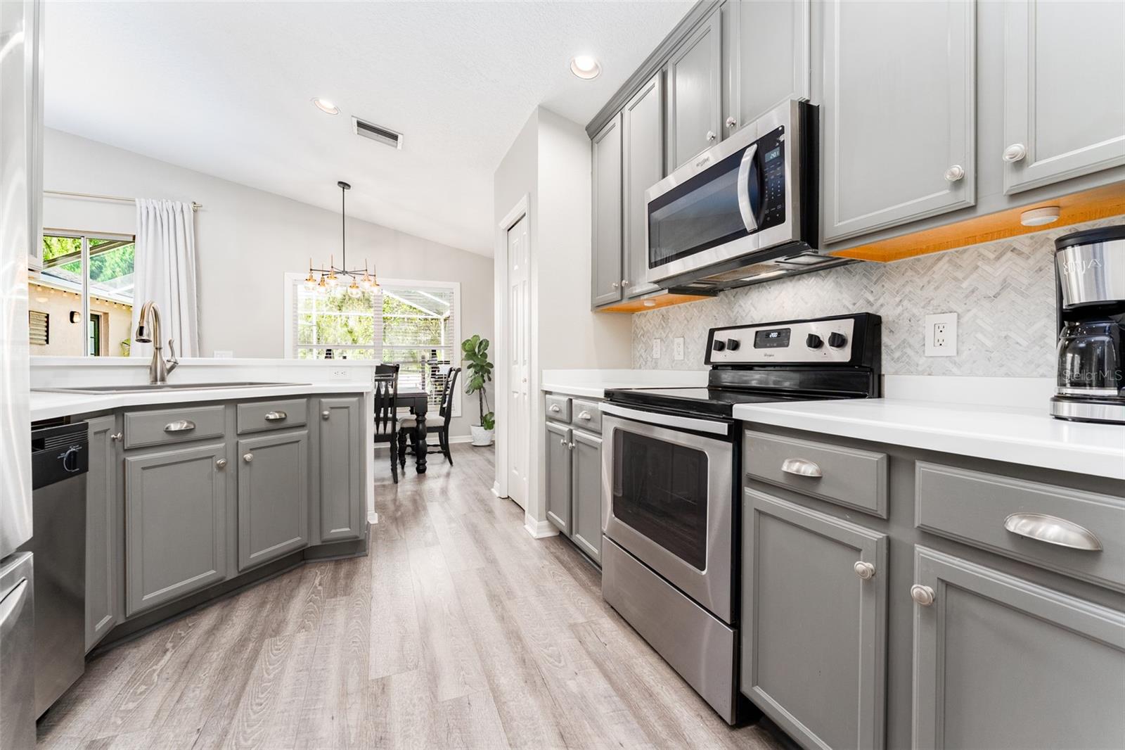 RIVER HILLS COUNTRY CLUB PARCE - Residential