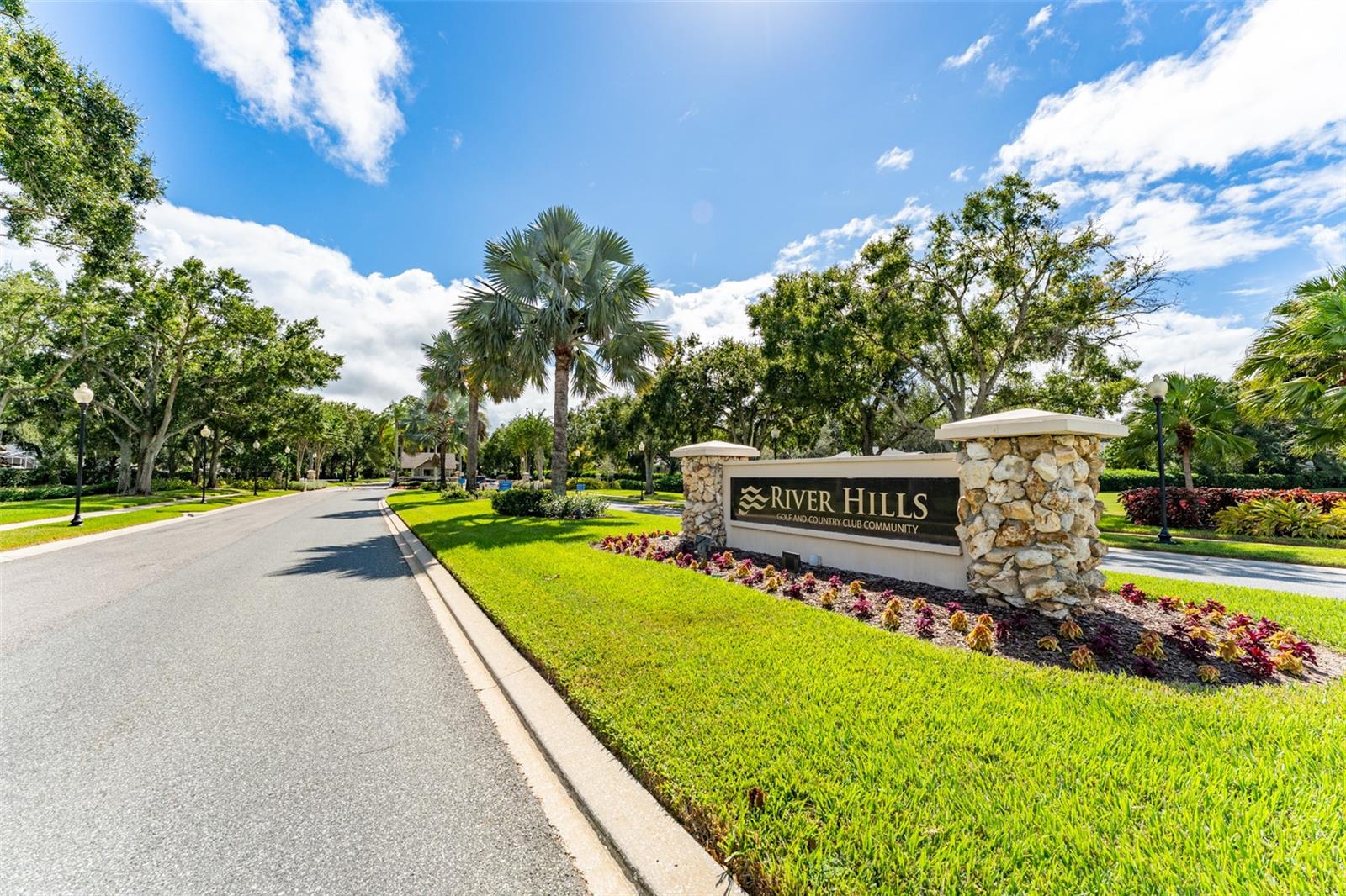 RIVER HILLS COUNTRY CLUB PARCE - Residential
