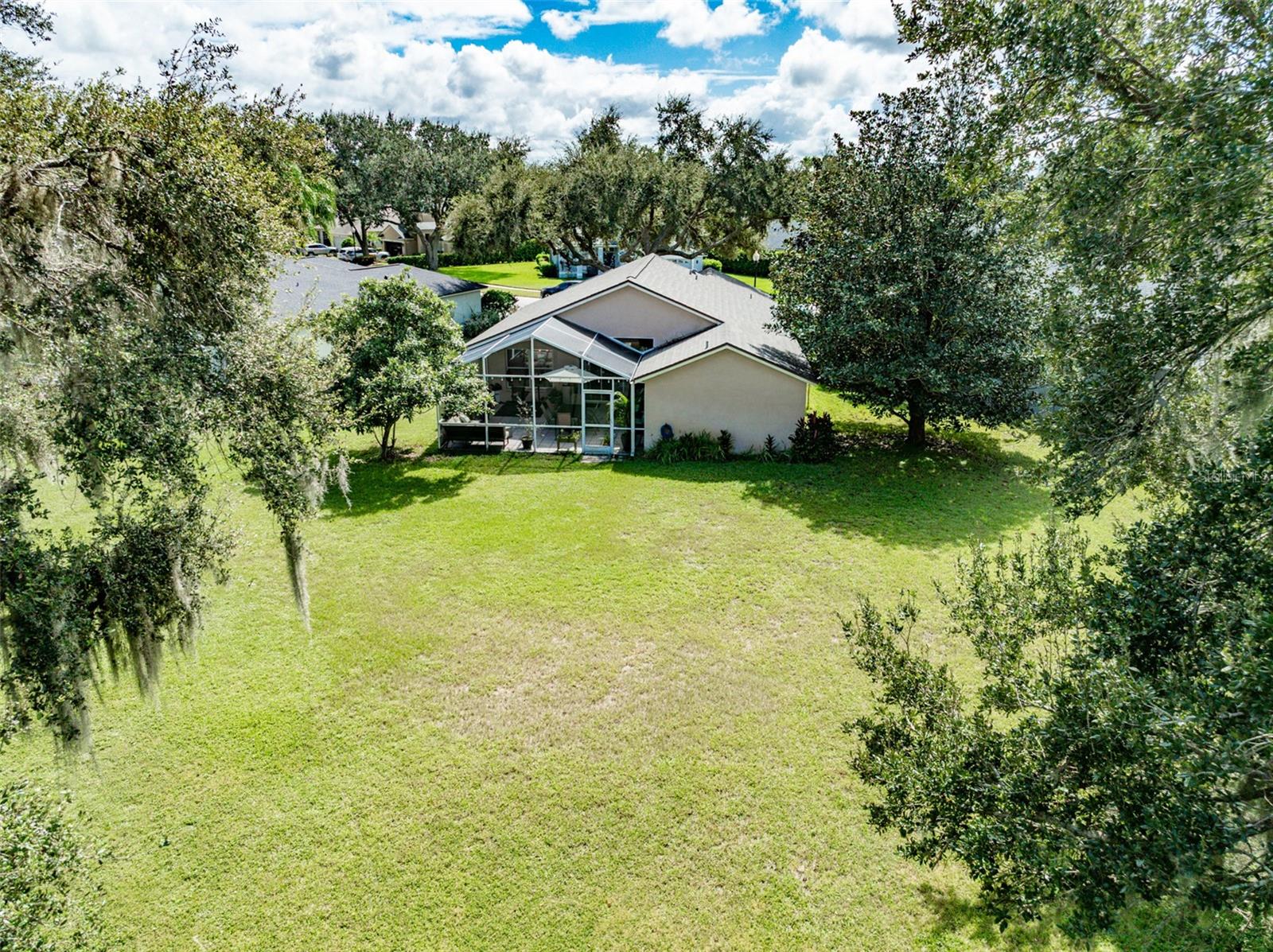 RIVER HILLS COUNTRY CLUB PARCE - Residential