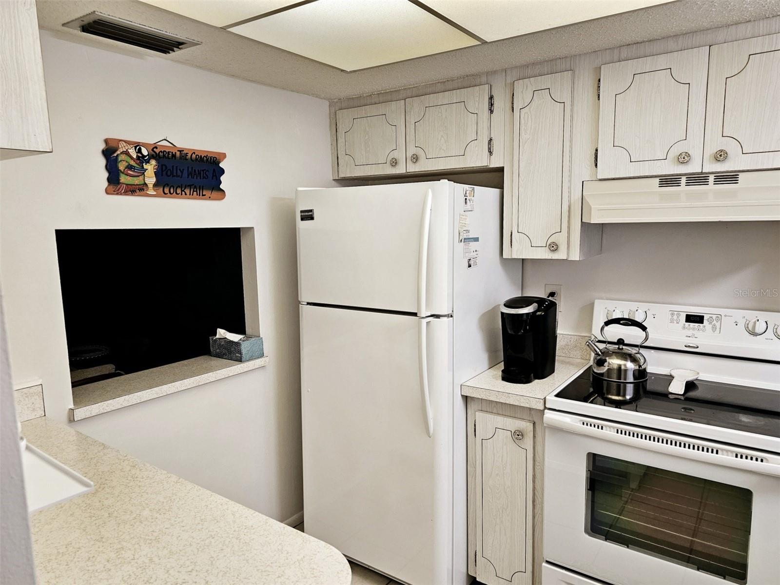 BAYSHORE ON THE LAKE APTS II SEC 3 - Residential Lease