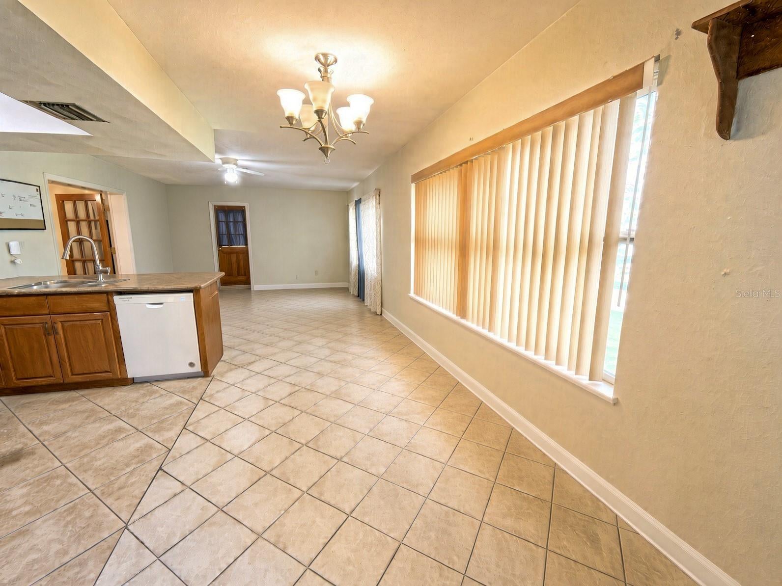 10569 DIXON DRIVE