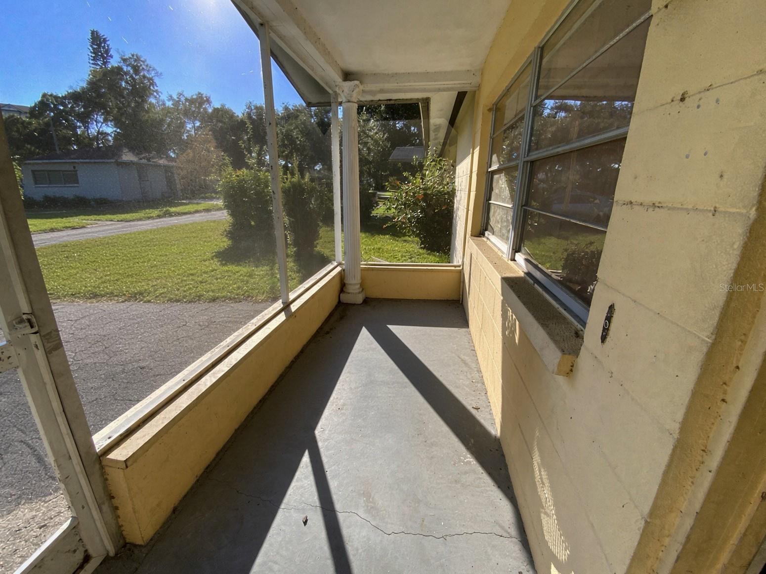 10569 DIXON DRIVE