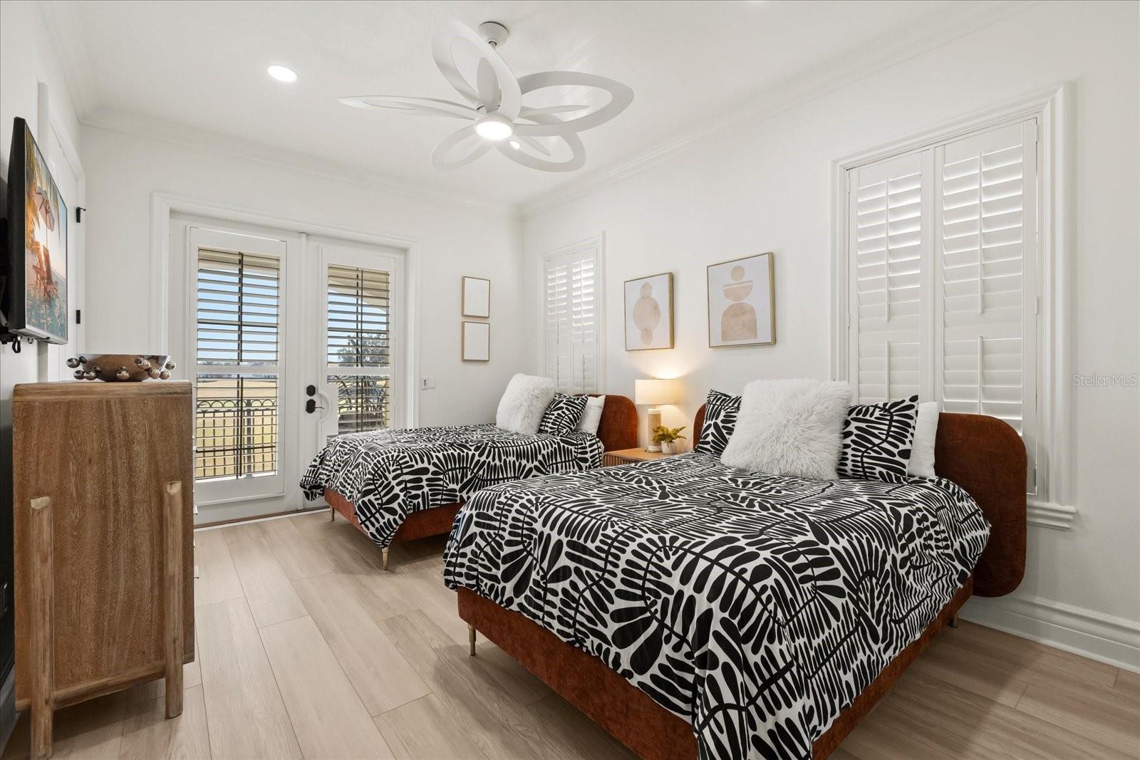 REUNION WEST VLGS NORTH - Residential