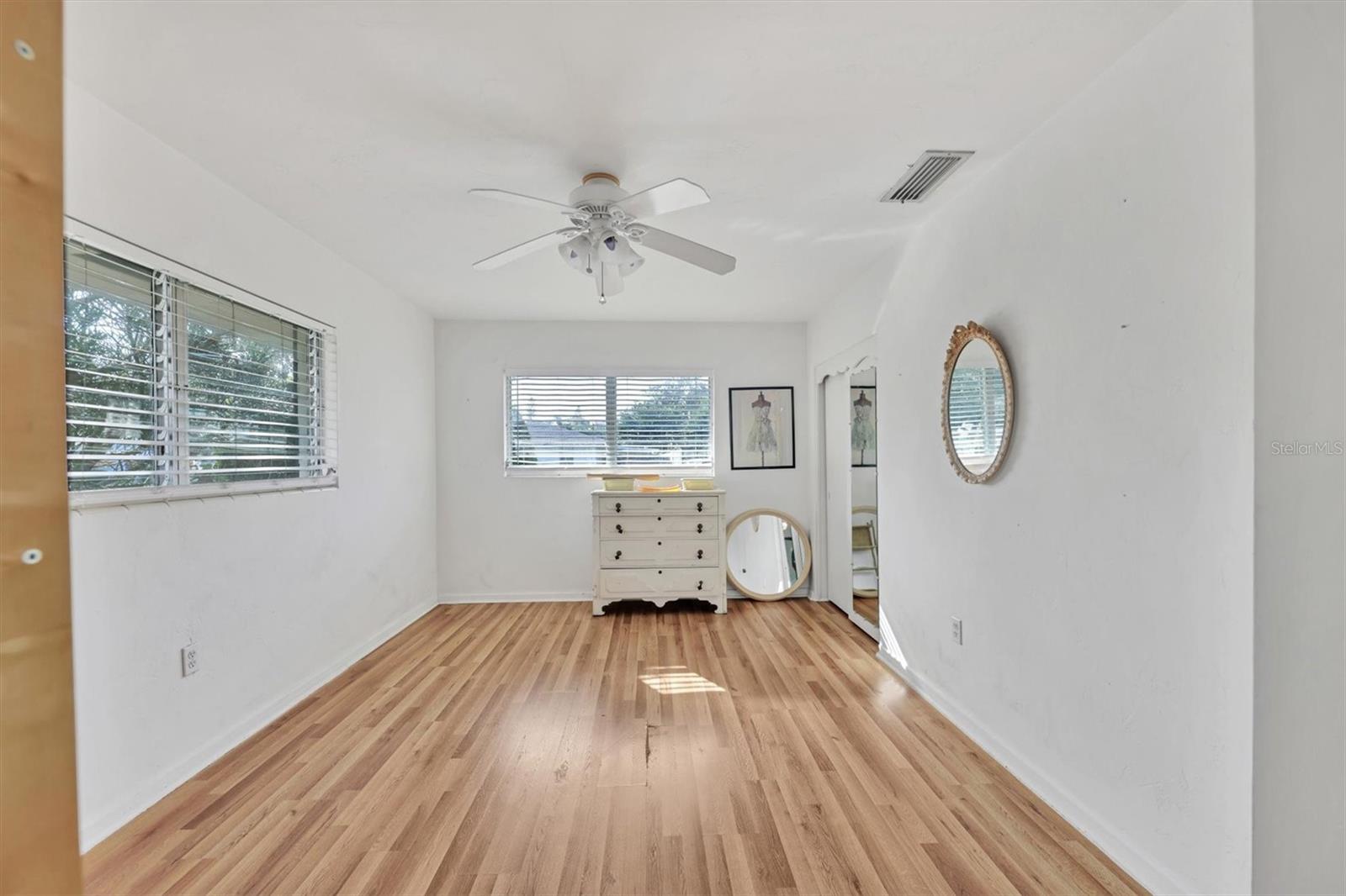 FARROWS - Residential