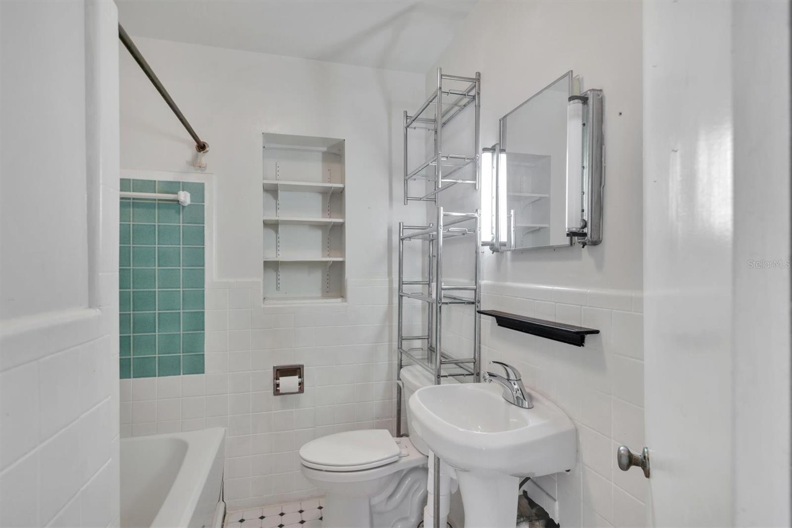 FARROWS - Residential