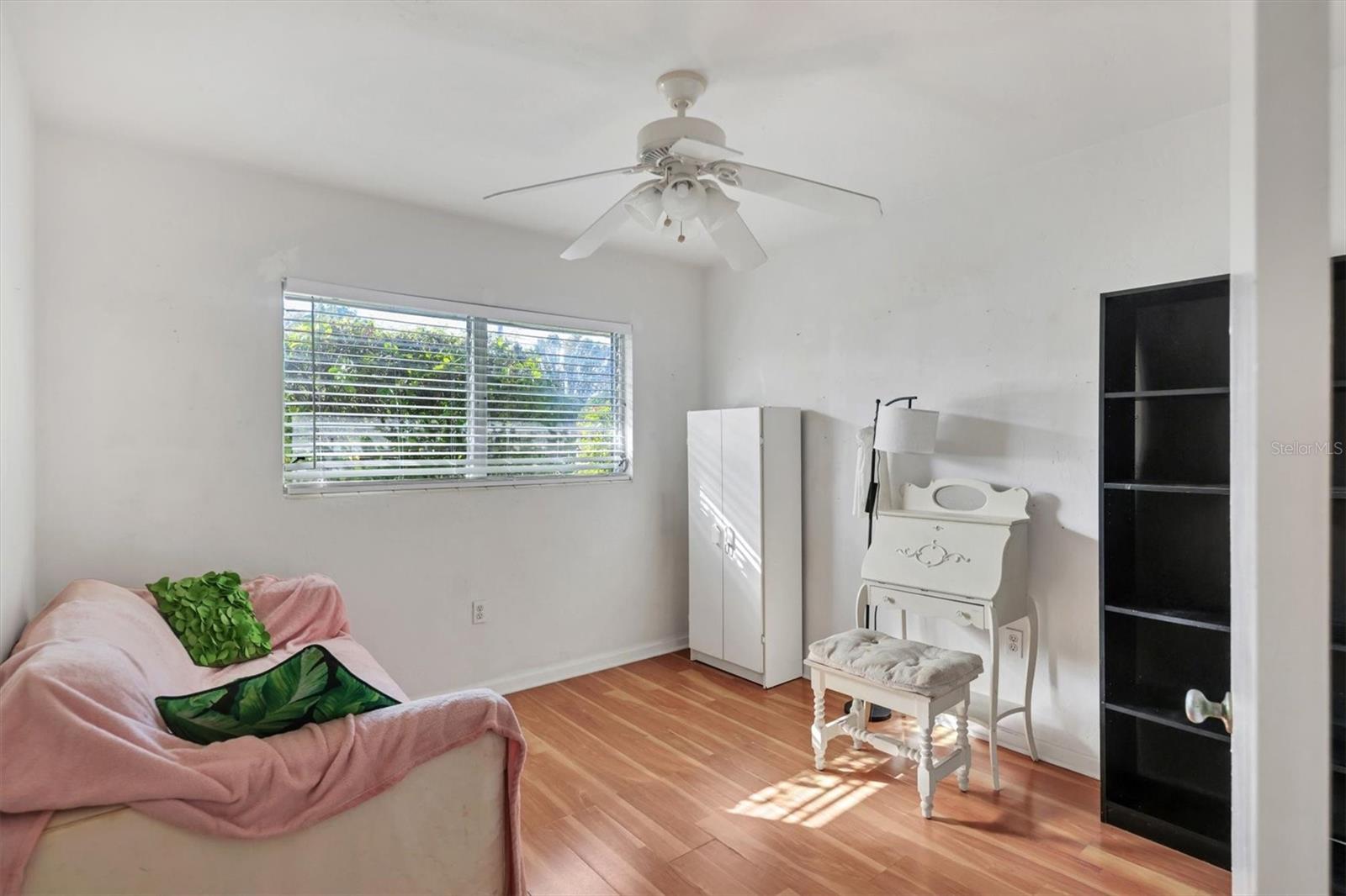 FARROWS - Residential