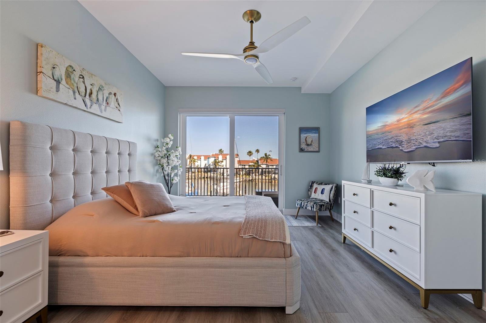 RESIDENCES AT TOWN CENTER CONDO - Residential Lease