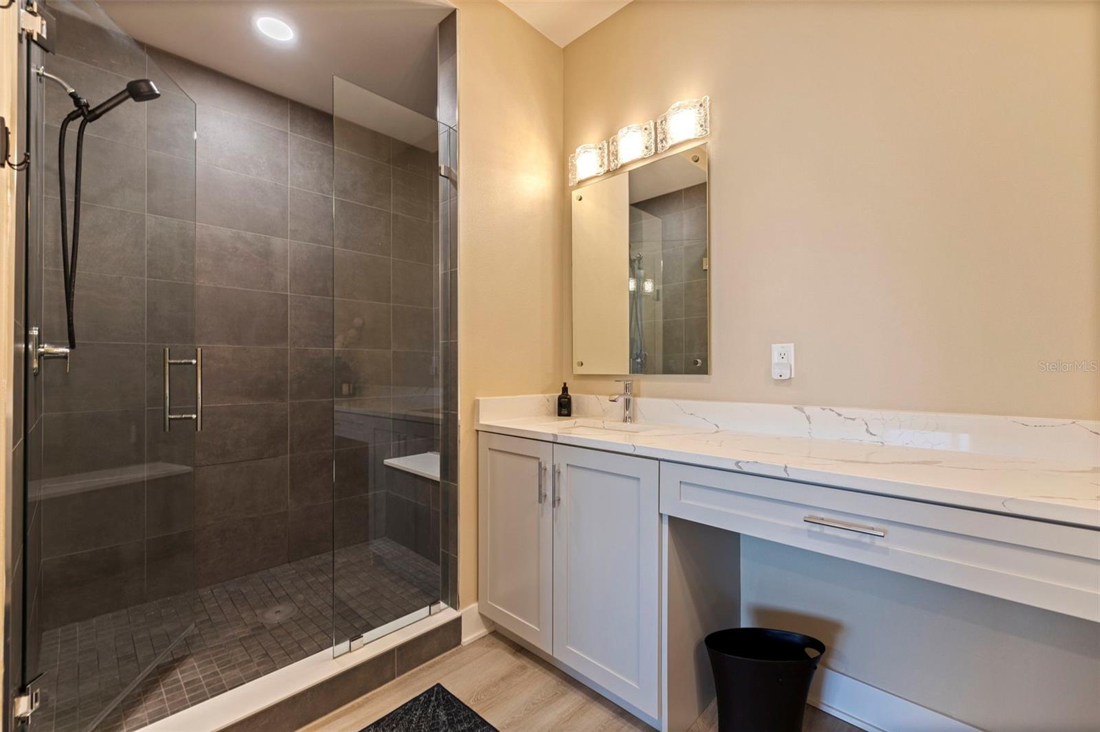 RESIDENCES AT TOWN CENTER CONDO - Residential Lease