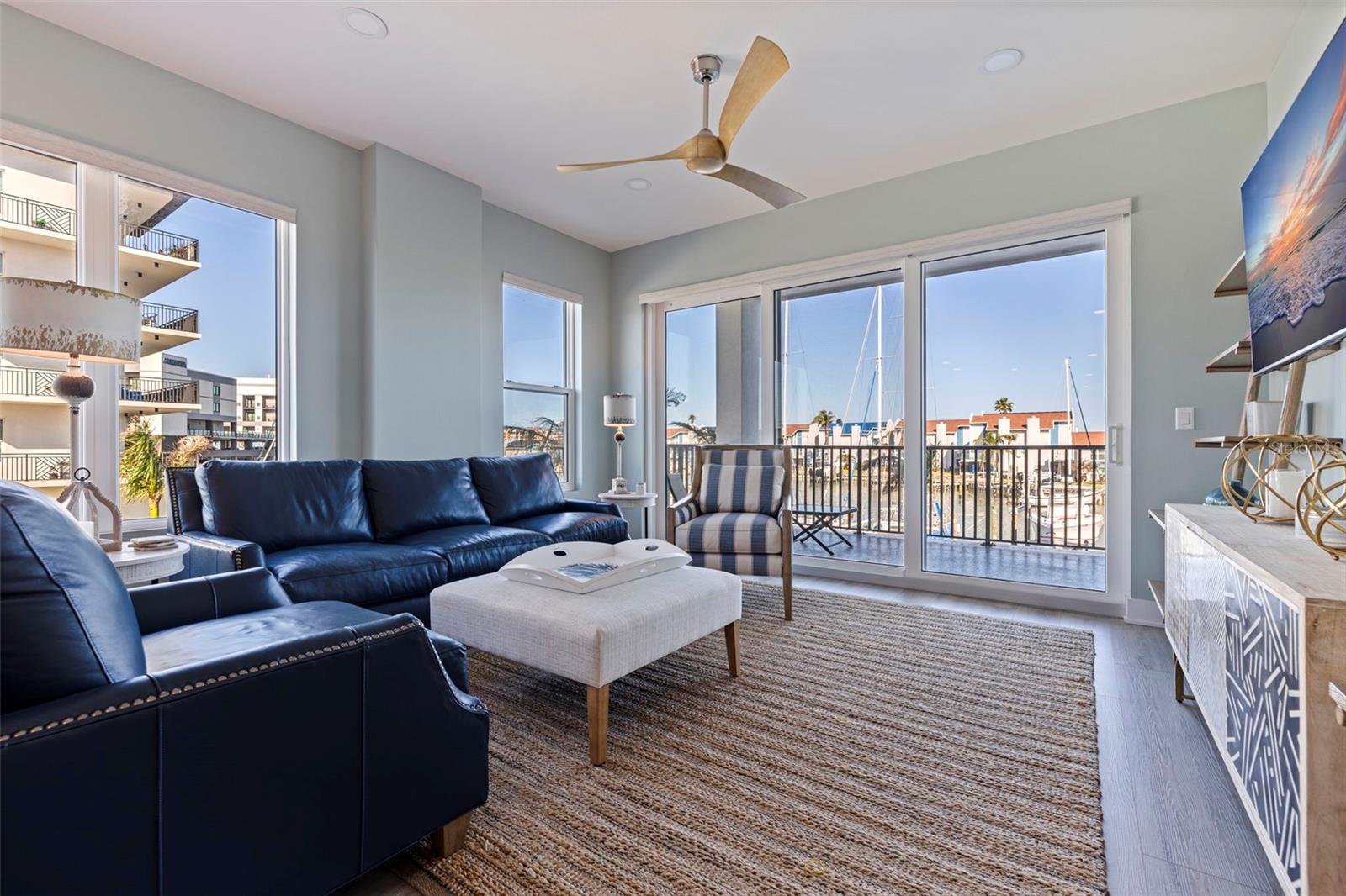 RESIDENCES AT TOWN CENTER CONDO - Residential Lease