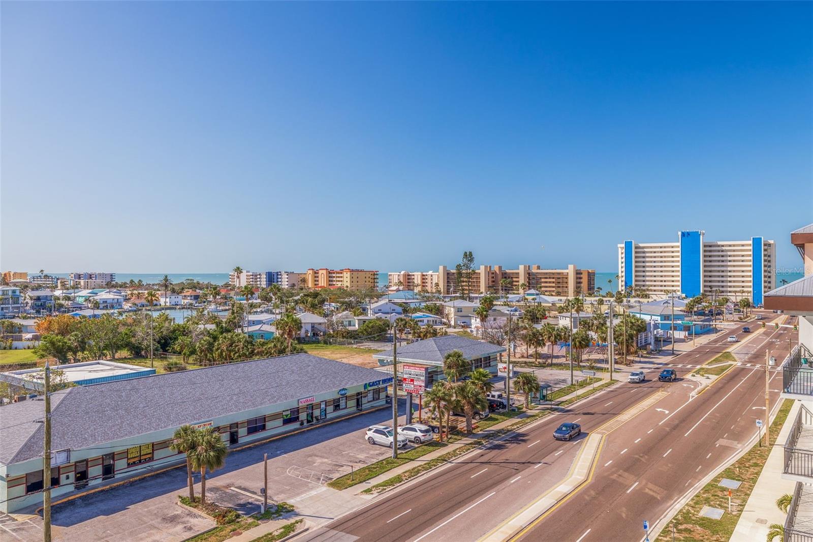 RESIDENCES AT TOWN CENTER CONDO - Residential Lease