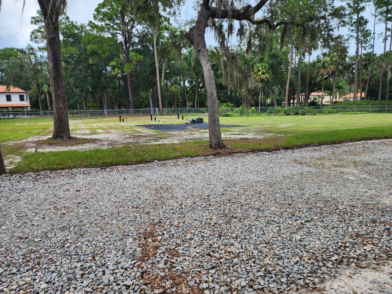 1388 VINTAGE WOODS POINT