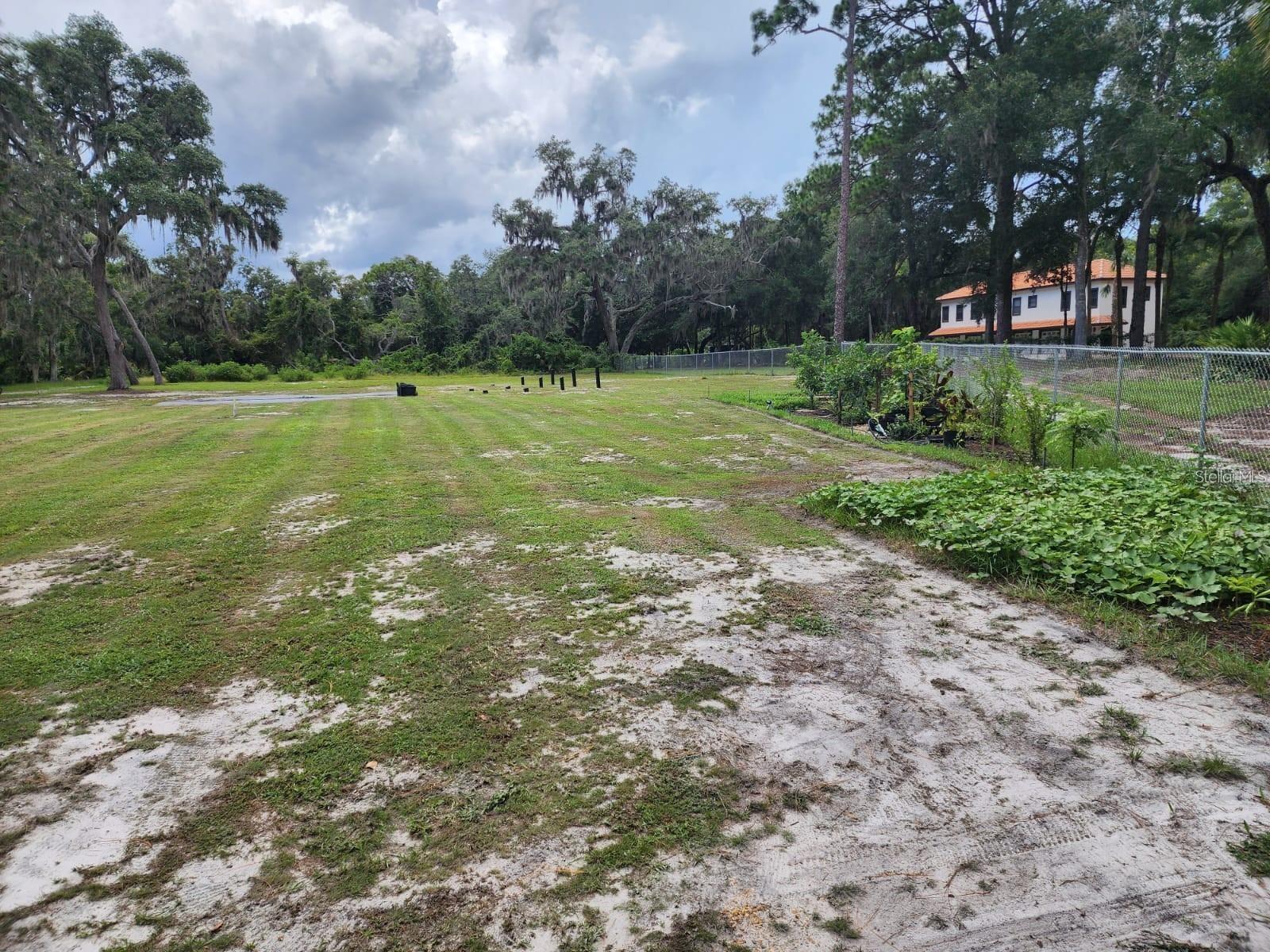 1388 VINTAGE WOODS POINT