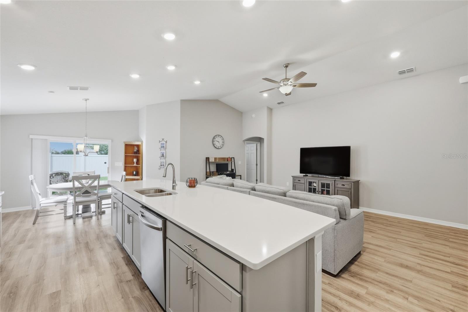 VILLAMAR PH FOUR - Residential