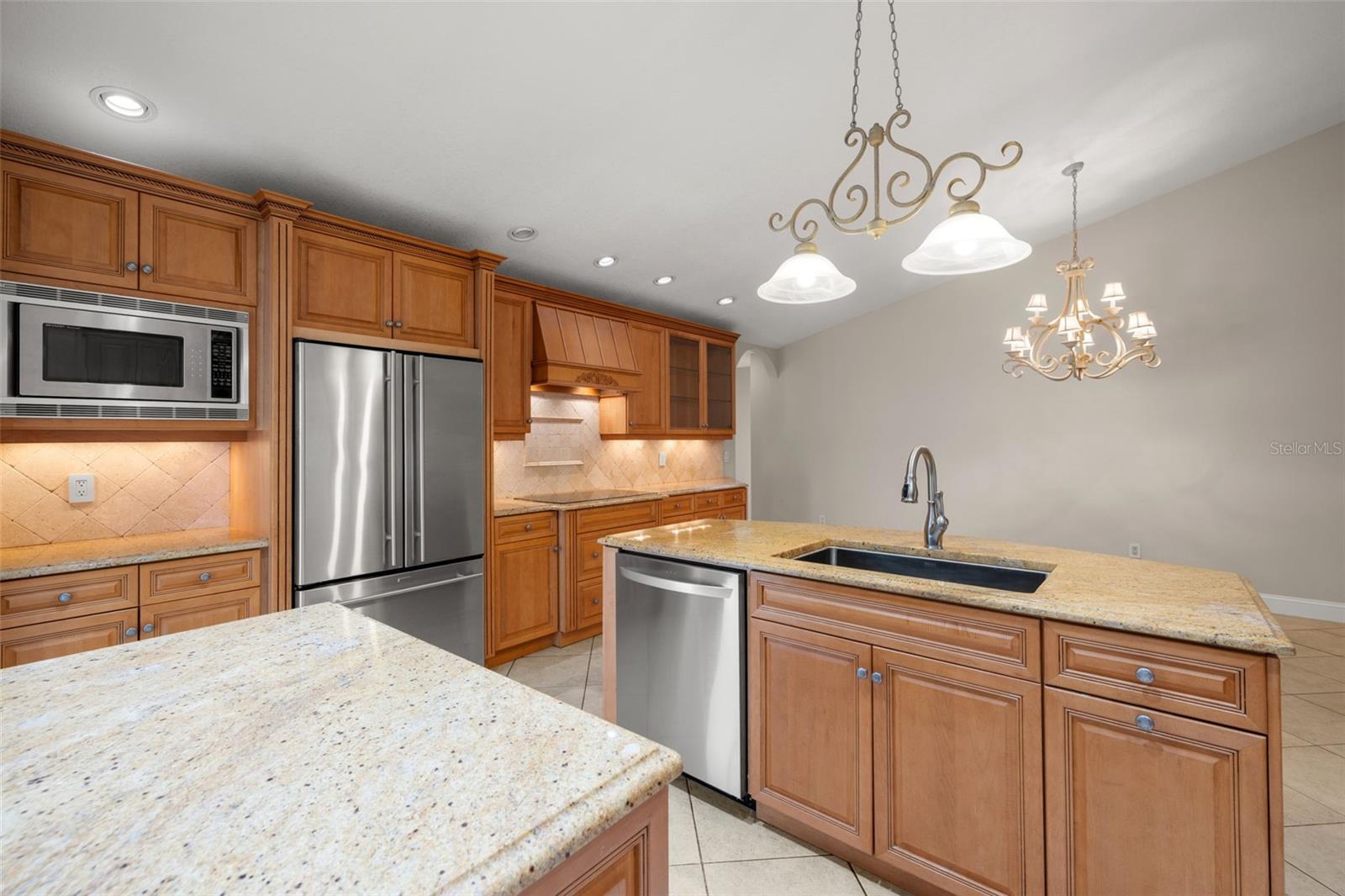 BAY PORT COLONY PH III UN 1 - Residential