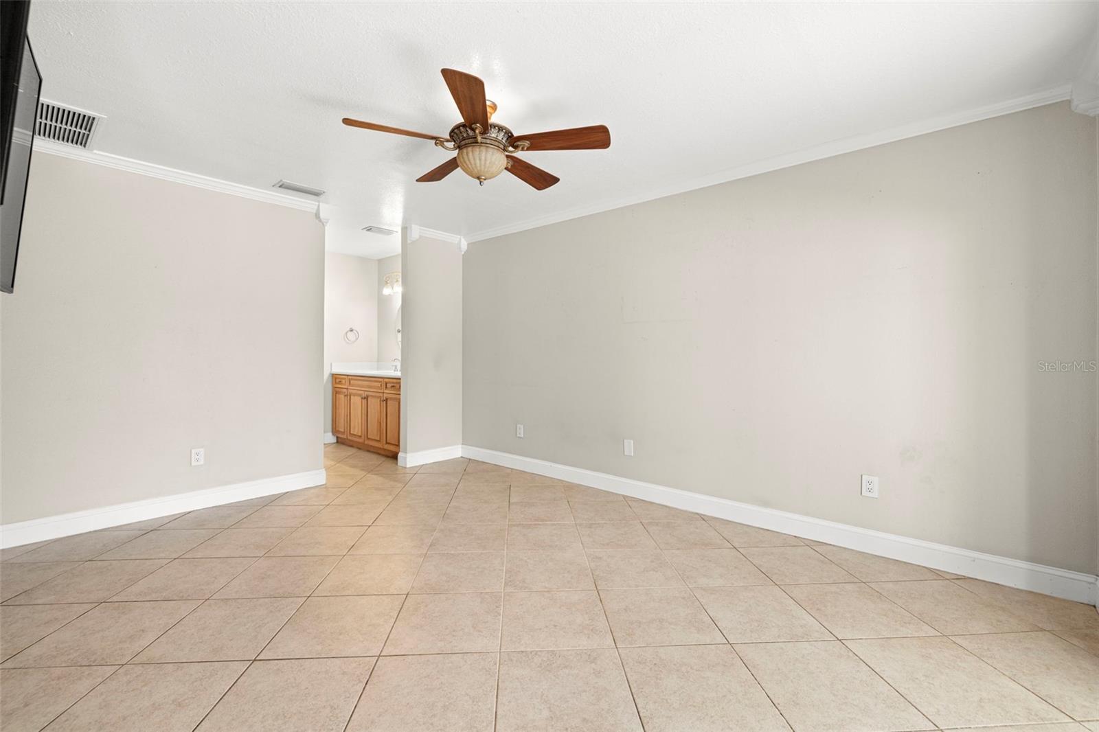 BAY PORT COLONY PH III UN 1 - Residential