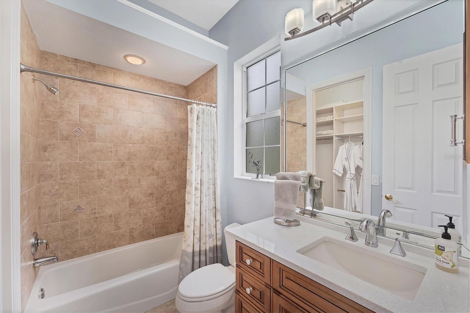 LAKEWOOD RANCH COUNTRY CLUB VILLAGE - Residential