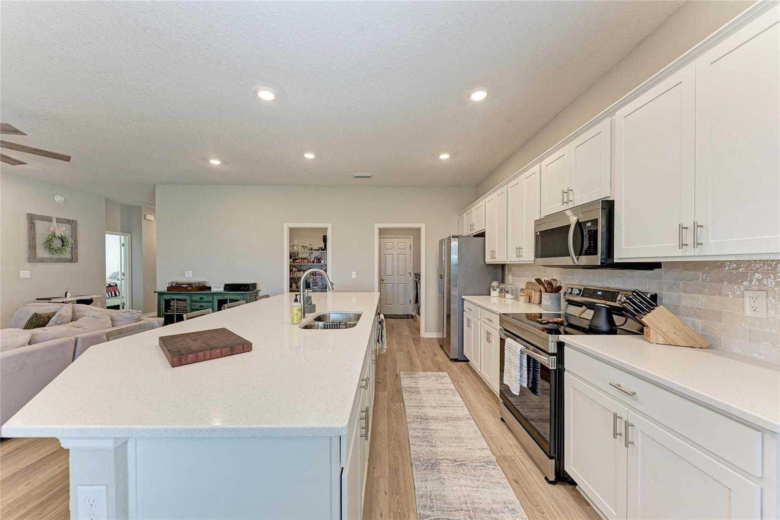 AVIARY AT RUTLAND RANCH - Residential