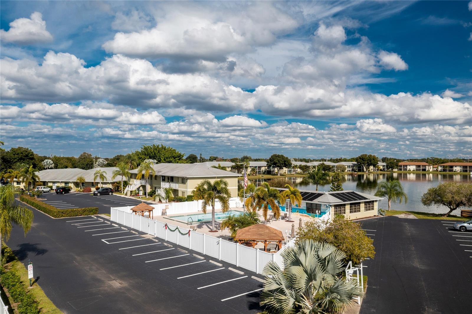 LAKESHORE CHARLOTTE COUNTY PH 03 - Residential