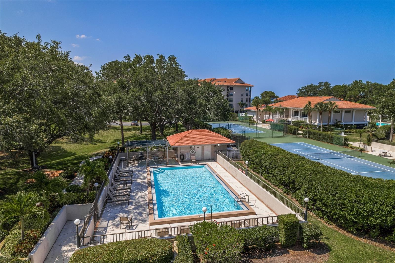 TARPON COVE CONDO - Residential